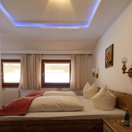 Petererhof Hotel แกร์ลอส ภายนอก รูปภาพ