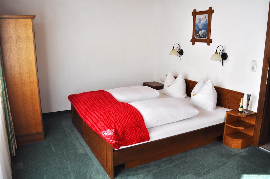 Petererhof Hotel แกร์ลอส ห้อง รูปภาพ